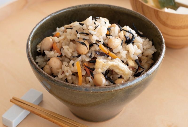 大豆とひじきの炊込みご飯