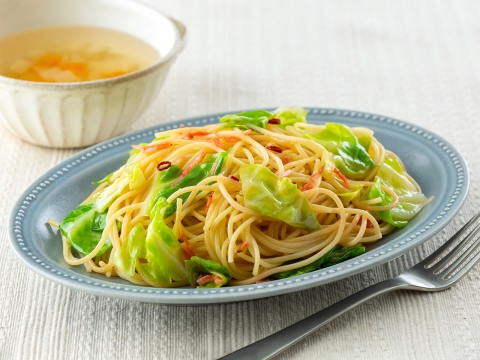 春キャベツと桜エビのパスタ