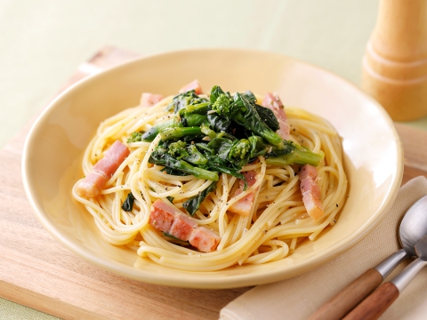 菜の花とベーコンの醤油パスタ