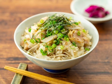 鶏ごぼうの炊込みご飯